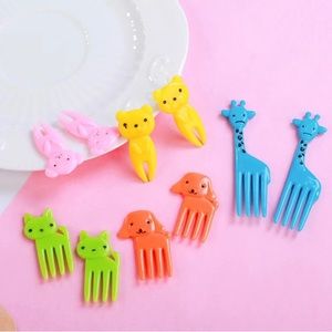 NEW! FUN ANIMALS FRUIT / FOOD FORK